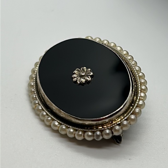 Victorian 10K White Gold Seed Pearl Black Onyx Mourning Brooch Pin - Picture 8 of 10